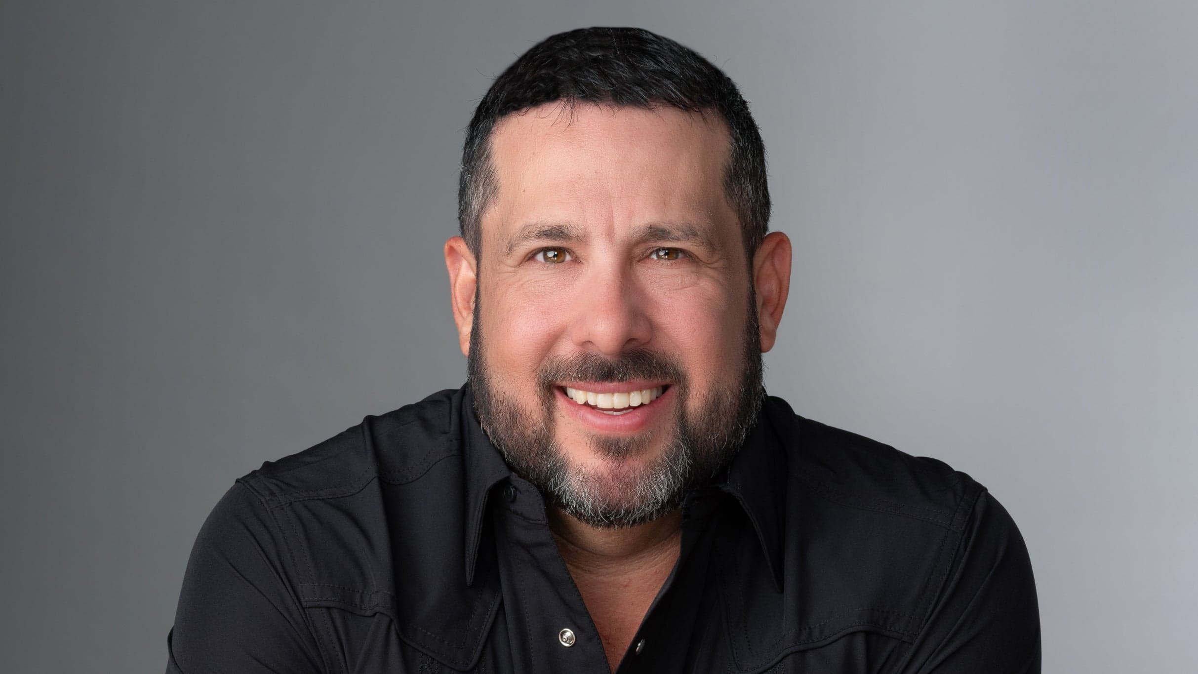 Steve Treviño Family Man Tour