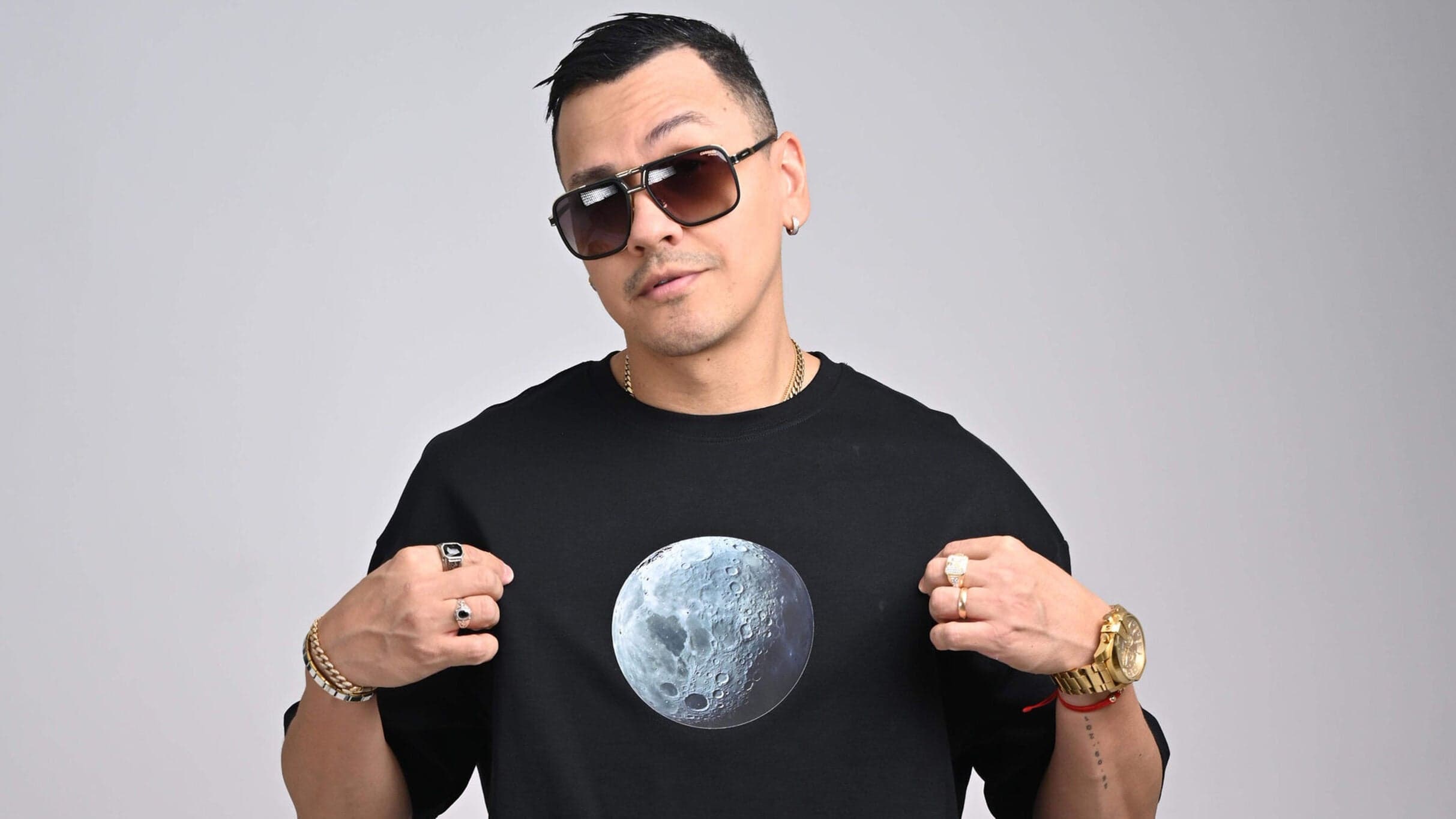 FLEX, LA FACTORÍA & MAKANO 